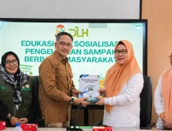 Dukung Kebijakan Pembatasan TPA Antang, DWP Distaru Makassar Edukasi Pemilahan Sampah hingga Tabungan Bank Sampah