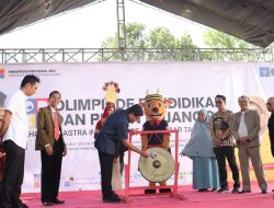 Usung AI dan Peradaban, HIMAPRODI PBSI UNM Resmi Buka Olimpiade Pendidikan & Pekan Pujangga XIII