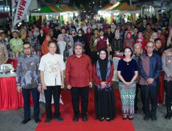 Disambut Antusias Warga, Munafri dan Melinda Nikmati Semarak Pesta Rakyat Kecamatan Wajo