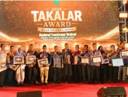 Dorong Digitalisasi Birokrasi, Diskominfo dan Disdikbud Takalar Sabet Penghargaan OPD Inovatif 2026