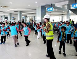 Pelindo Regional 4 Makassar Edukasi Siswa SDIT Plus Qurthuba Mengenai Dunia Kepelabuhanan
