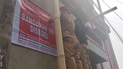 Tak Mengantongi PBG, Distaru Makassar Tertibkan Rumah Kost Dua Lantai di Manggala