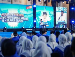 Hadiri Pelantikan Pengurus PAN se-Sulsel, Andi Sudirman Apresiasi Dukungan Fraksi PAN Kawal MYP Pemprov